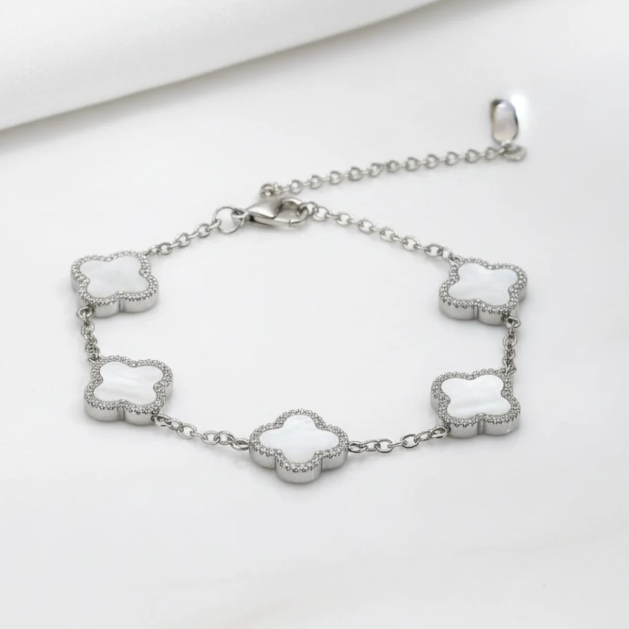 R3CEIVED 5-Clover Bracelet – Silver White Edition