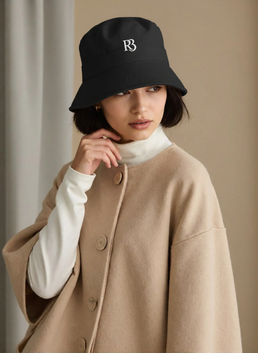 R3 Bucket Hat- Noir editie wit logo