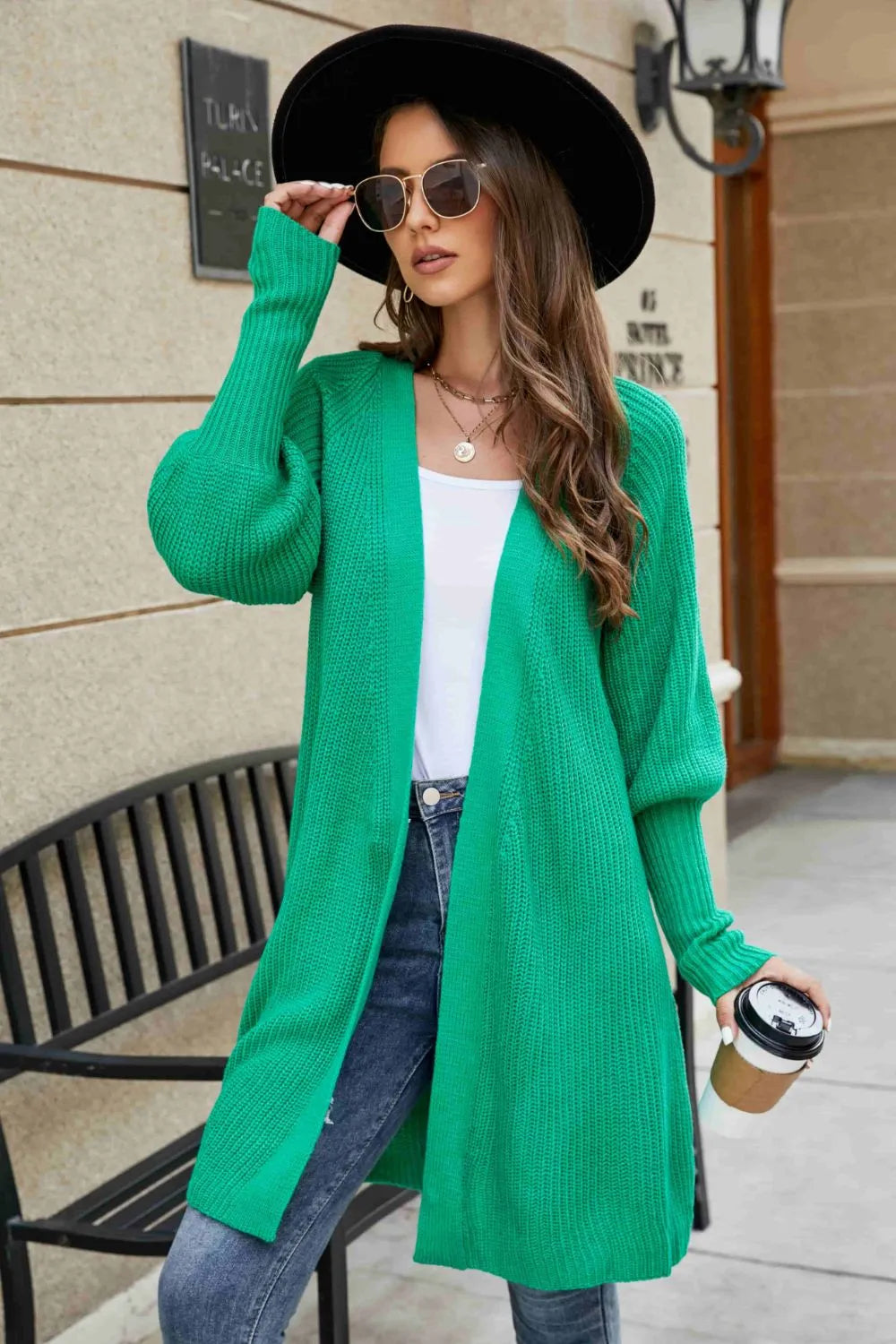 The statement Knit by R3CEIVED