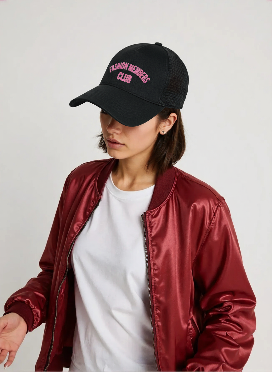 Fashion Members Club Trucker Cap — R3CEIVED Silver Pink
