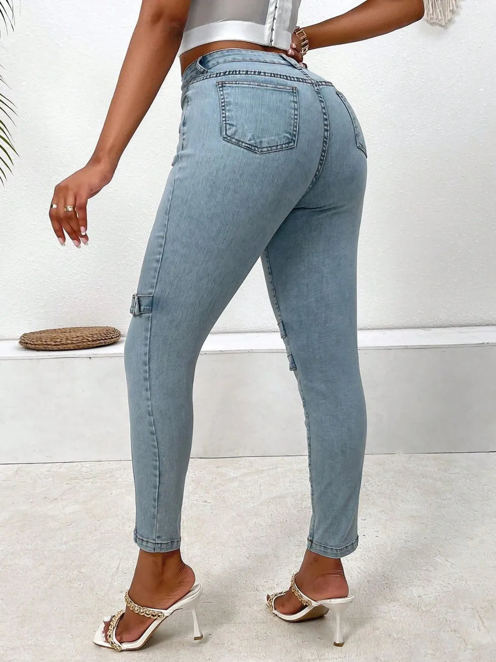 R3CEIVED  Buckle Skinny Jeans with Pockets