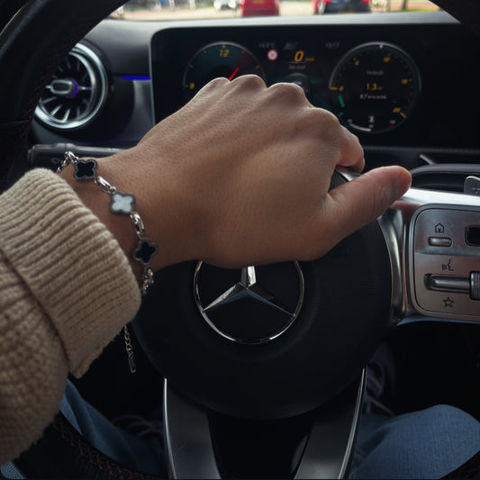 R3CEIVED — luck On Your risk Silver Clover at night Bracelet