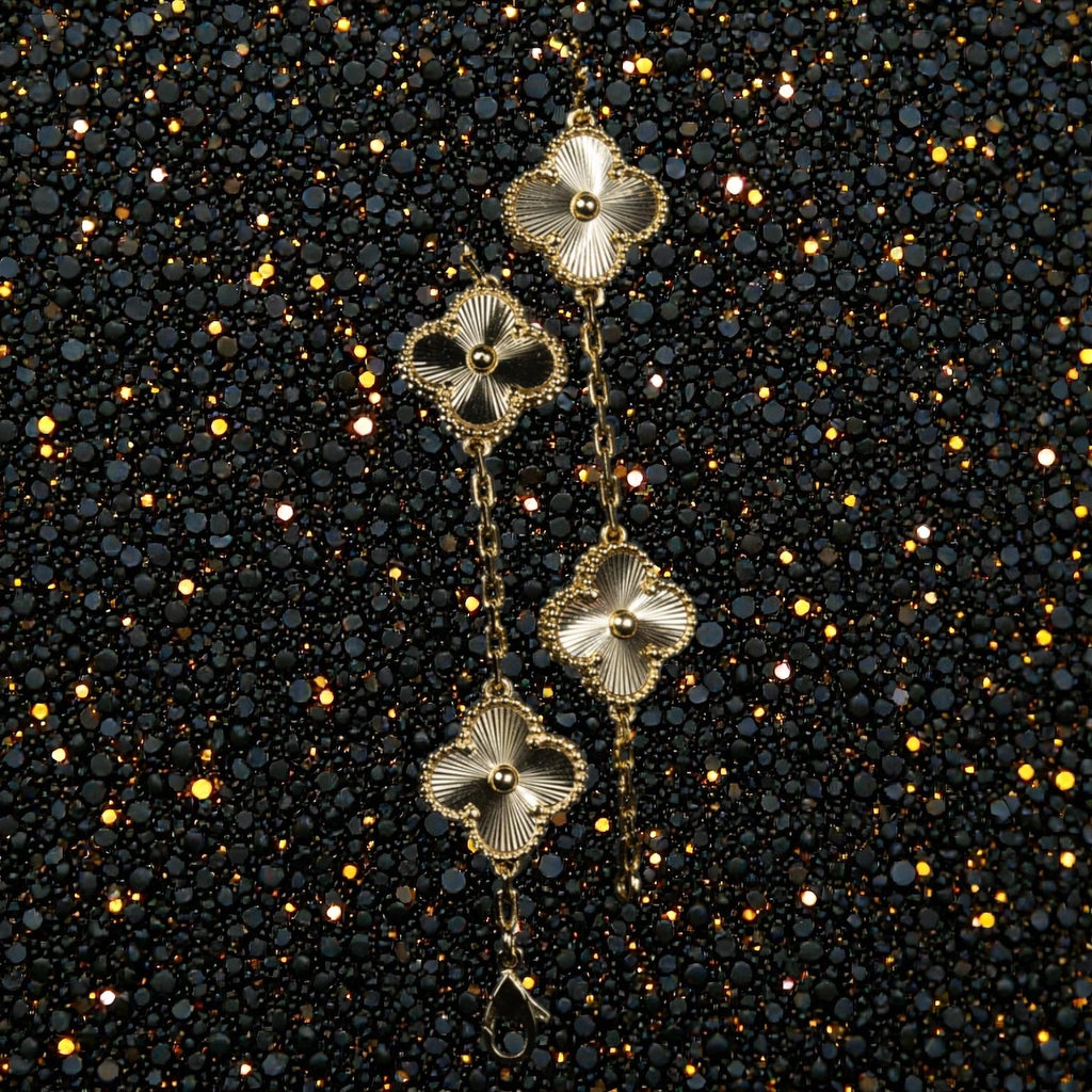 R3CEIVED lucky Clover Bracelet – Gold Edition