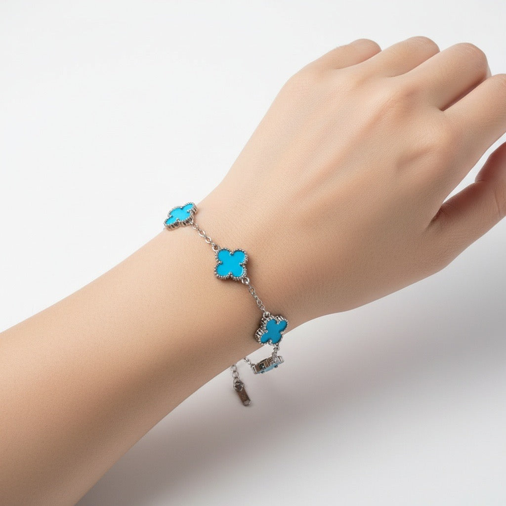 R3CEIVED lucky Clover Armband – Zilver Hemelsblauw Editie (Roestvrij Staal)
