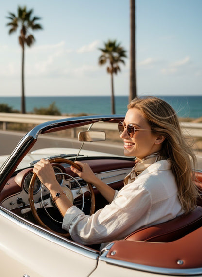 R3CEIVED — 18K Gold Plated Clover at night Bracelet